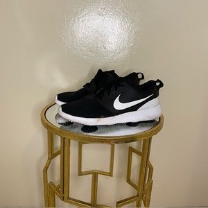 Nike Golf Shoes, Women’s 7